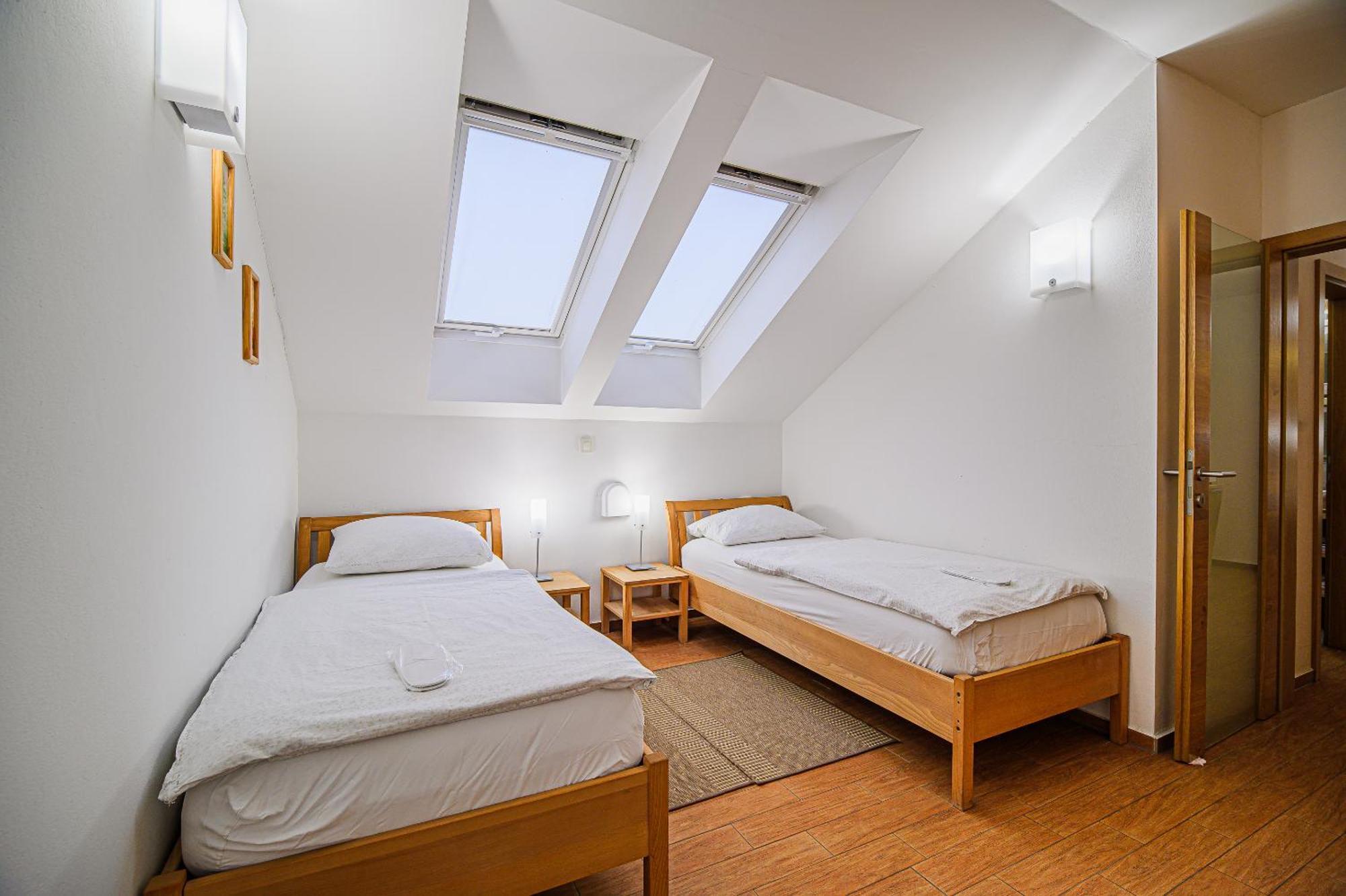 Apartments Maleric With Indoor Pool And Wellness Dragatuš Quarto foto