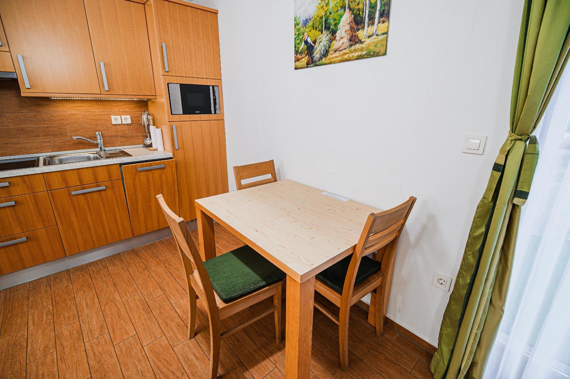 Apartments Maleric With Indoor Pool And Wellness Dragatuš Quarto foto