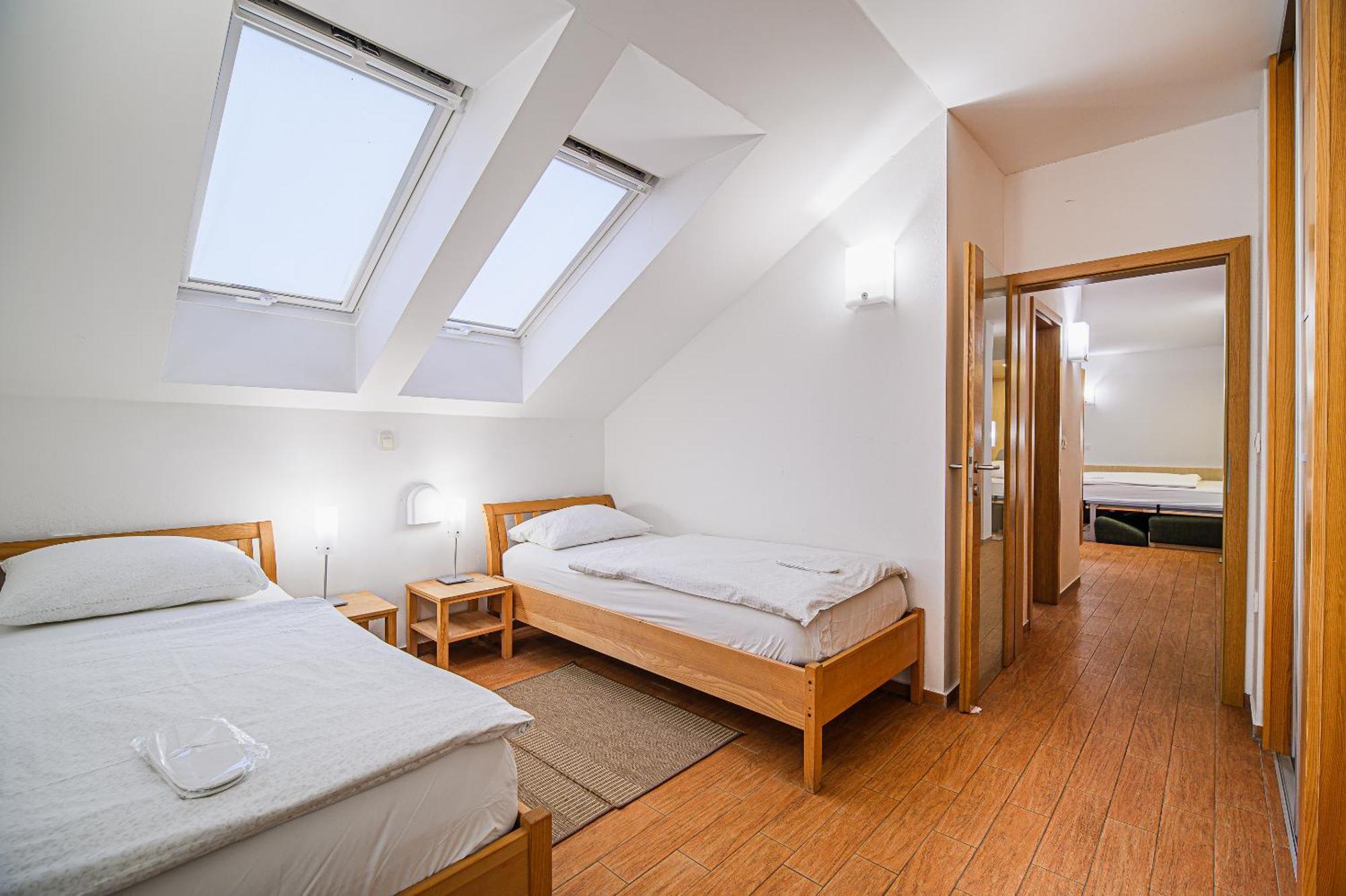 Apartments Maleric With Indoor Pool And Wellness Dragatuš Quarto foto