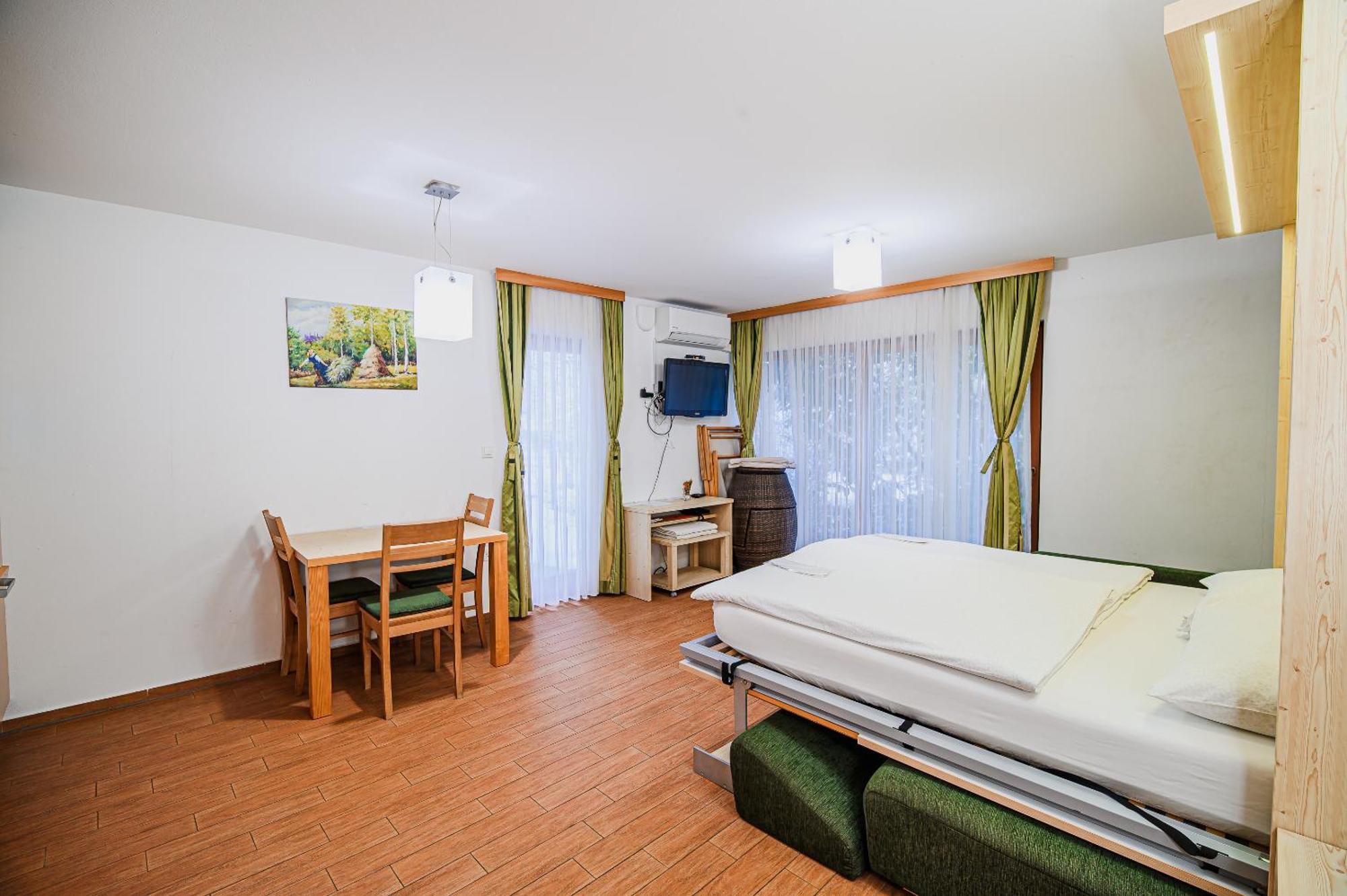 Apartments Maleric With Indoor Pool And Wellness Dragatuš Quarto foto