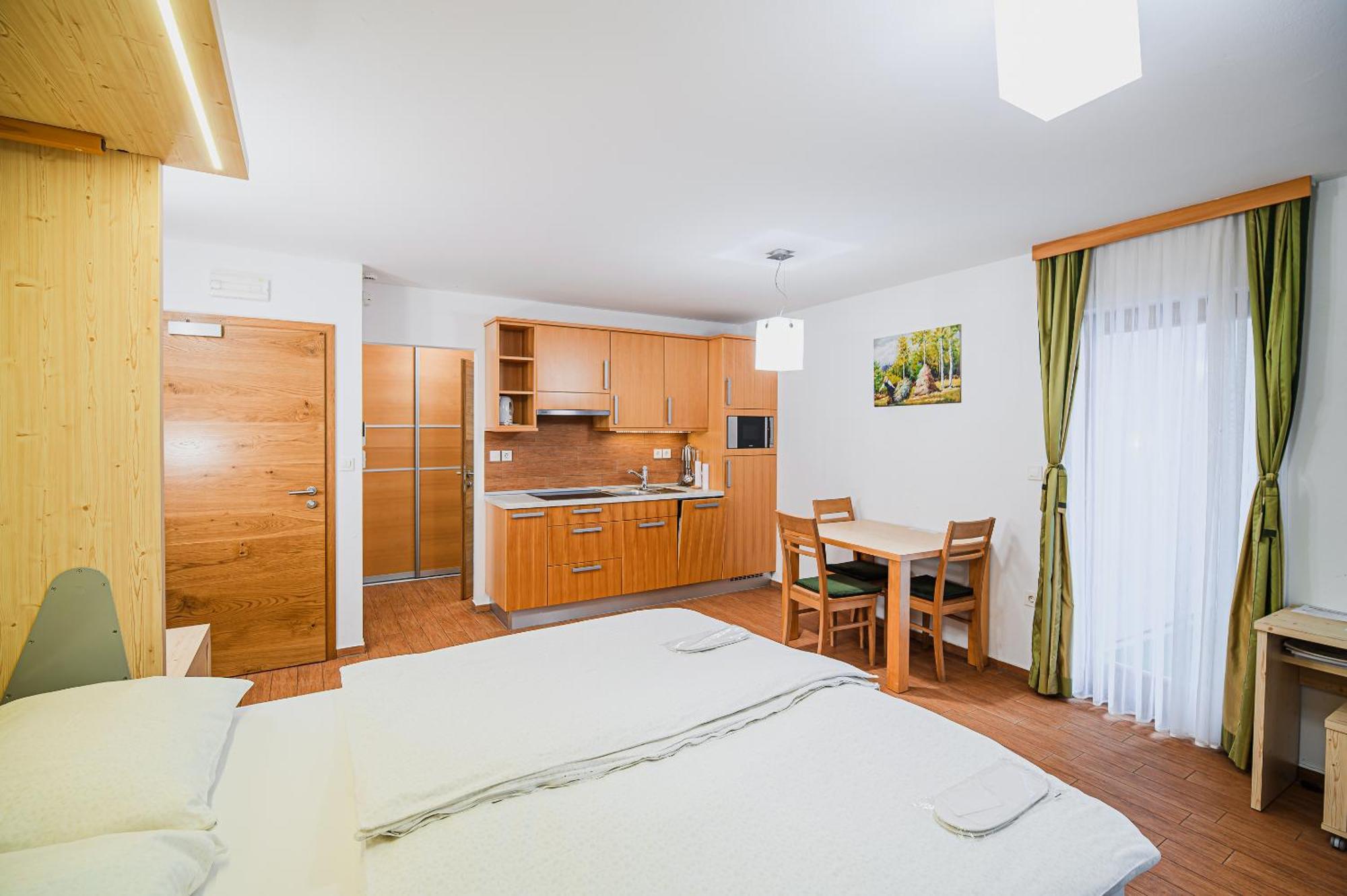 Apartments Maleric With Indoor Pool And Wellness Dragatuš Quarto foto