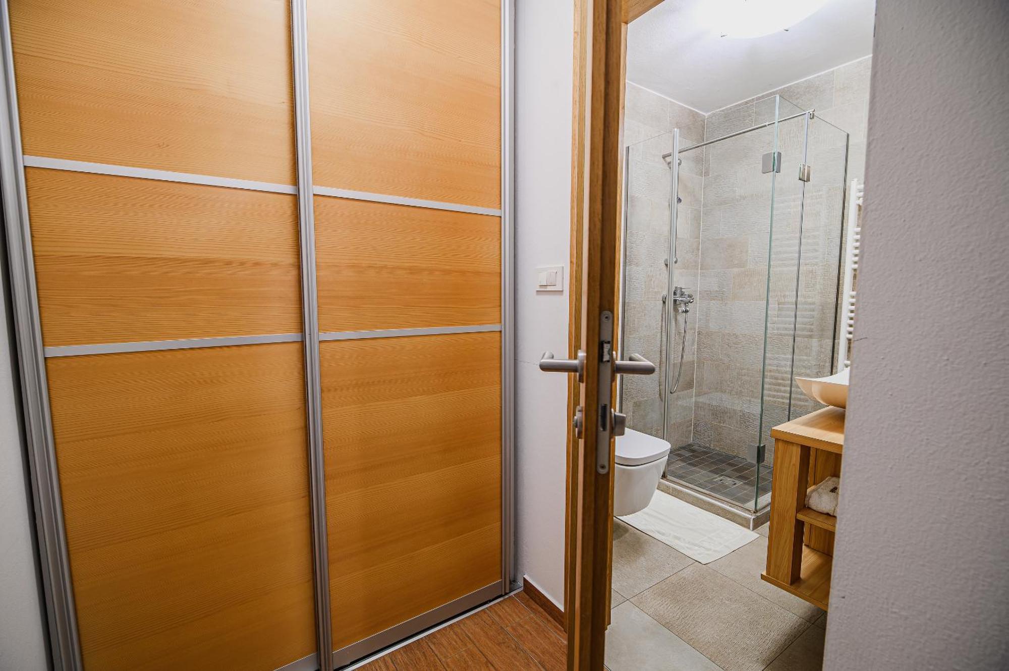 Apartments Maleric With Indoor Pool And Wellness Dragatuš Quarto foto